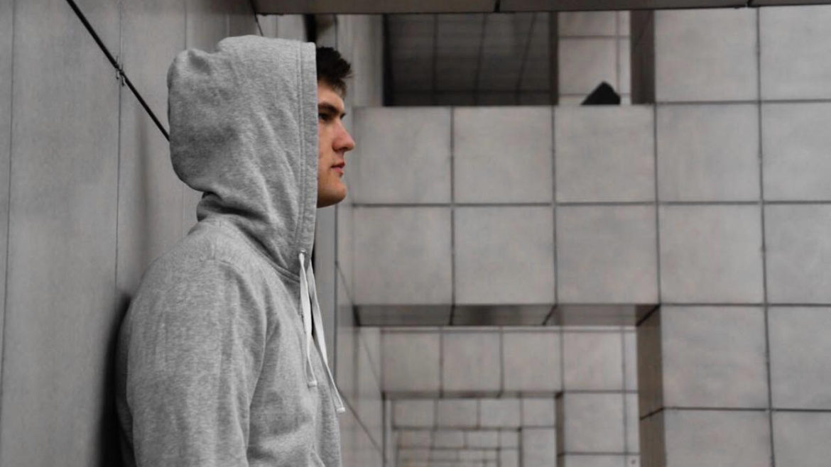 PREMIERE: ONIX – Fallin’